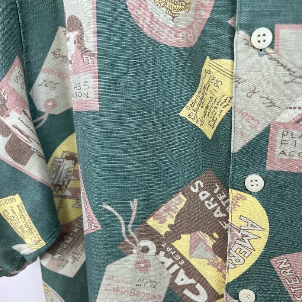 Men’s GAP Singapore Short Sleeve Button Down Shirt Muted Colors Travel Print - Picture 6 of 12